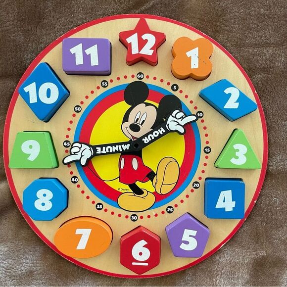 Disney x Melissa & Doug Mickey Mouse Colorful Wooden Learning Clock - Picture 7 of 10